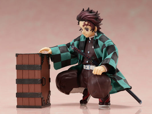 Demon Slayer: Kimetsu no Yaiba Action Figure 1/12 Tanjiro Kamado 14 cm