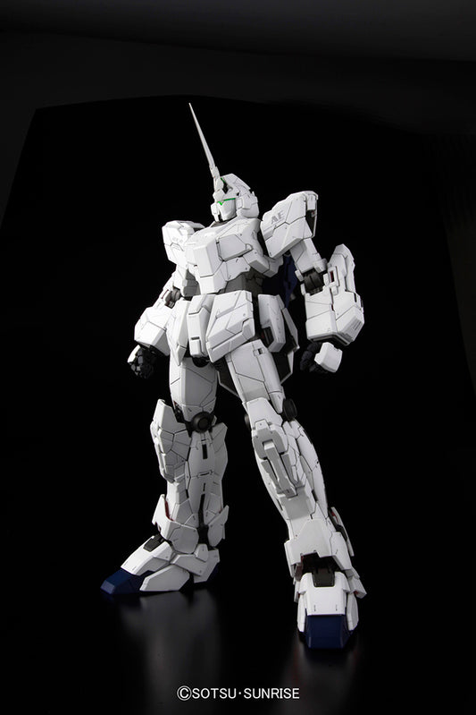 PG Gundam Einhorn Rx-0 1/60