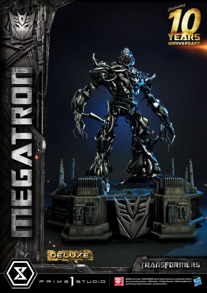 Transformers Museum Masterline Megatron Deluxe Bonus Version Statue: 84 cm Collectible