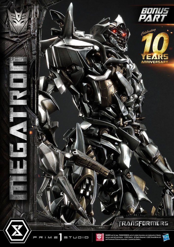 Transformers Museum Masterline Megatron Deluxe Bonus Version Statue: 84 cm Collectible