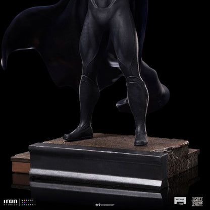 DC Comics Art Scale Statue 1/10 Martian Manhunter by Ivan Reis 31 cm
