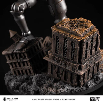 Hellboy Mantic Series PVC-Statue Riesenroboter Hellboy 30 cm