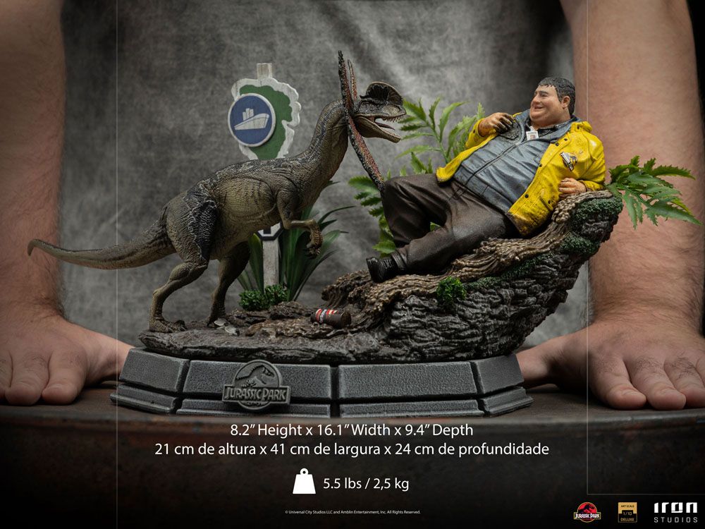 Jurassic Park Art Scale Statue 1/10 Dennis Nedry meets the Dilophosaurus 21 cm