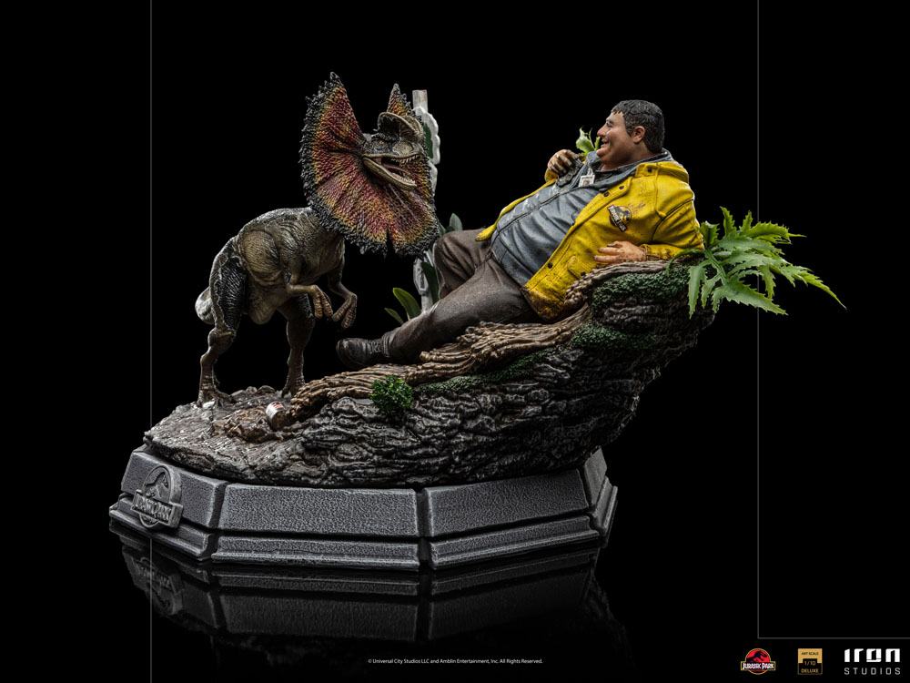 Jurassic Park Art Scale Statue 1/10 Dennis Nedry meets the Dilophosaurus 21 cm