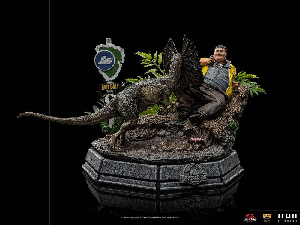 Jurassic Park Art Scale Statue 1/10 Dennis Nedry meets the Dilophosaurus 21 cm
