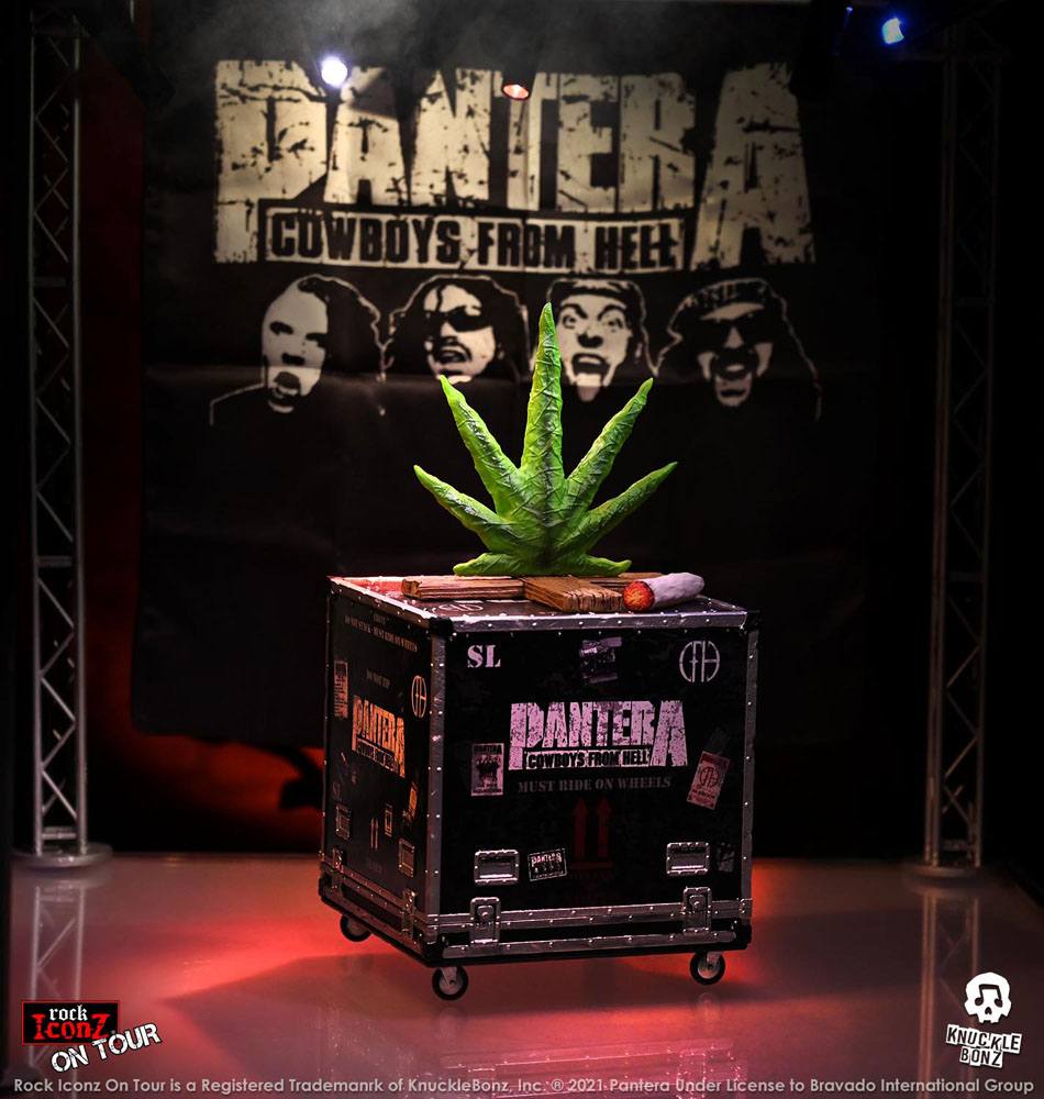 Pantera Rock Ikonz Cowboys From Hell On Tour Road Case Statue + Bühnenhintergrund