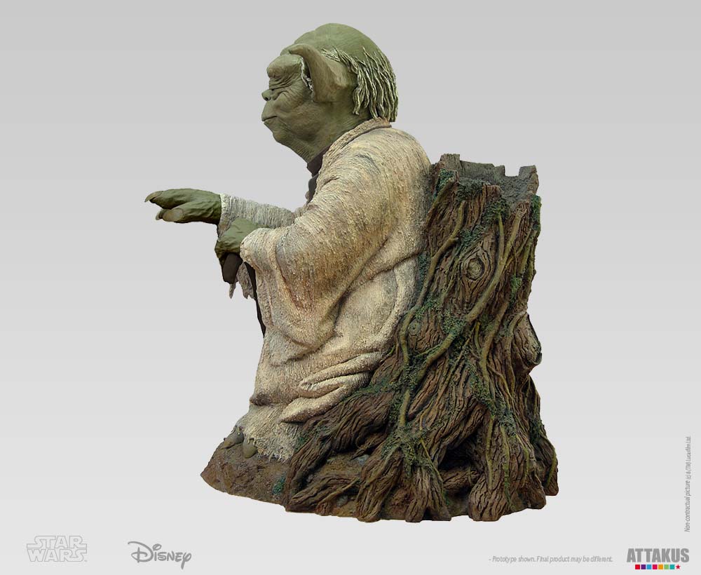 Yoda using the force (53 cm) – Star wars