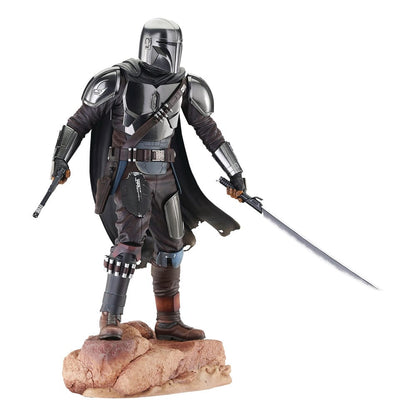 Star Wars: The Mandalorian Milestones Statue 1/6 Din Djarin 33 cm