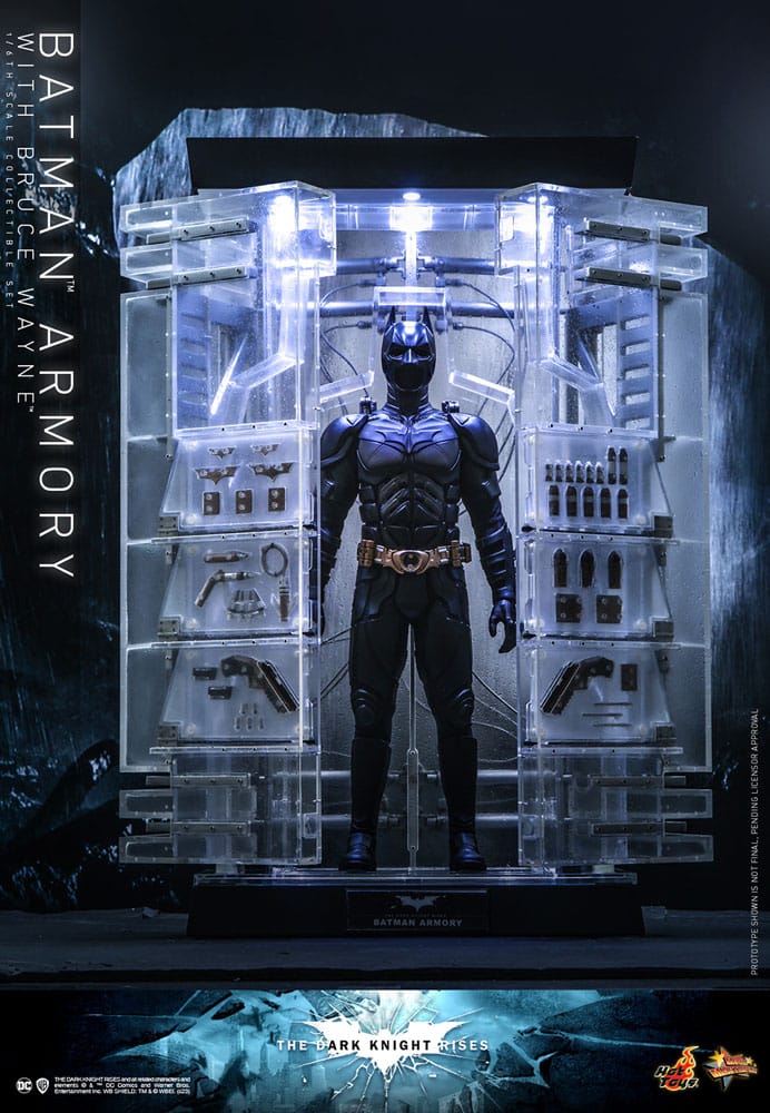 The Dark Knight Rises Movie Masterpiece Actionfiguren &amp; Diorama 1/6 Batman Armory mit Bruce Wayne 30 cm