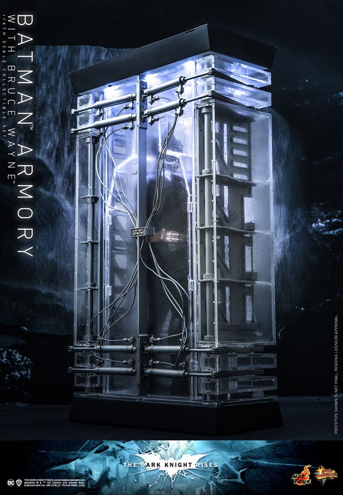 The Dark Knight Rises Movie Masterpiece Actionfiguren &amp; Diorama 1/6 Batman Armory mit Bruce Wayne 30 cm