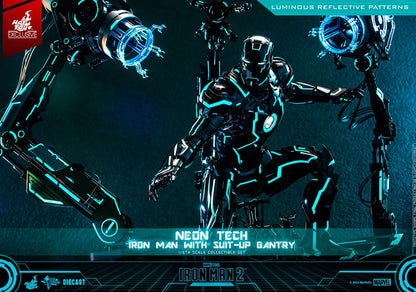Iron Man 2 Actionfigur 1/6 Neon Tech Iron Man mit Suit-Up Gantry 32 cm