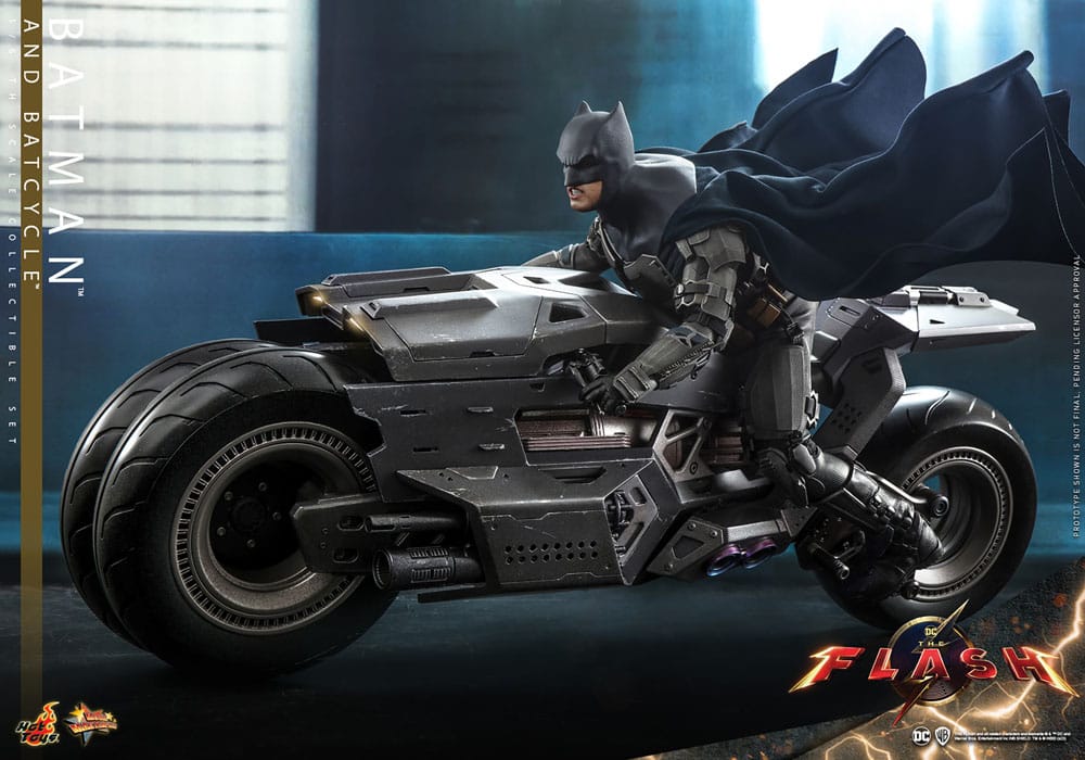 Die Flash Movie Masterpiece Actionfigur mit Fahrzeug 1/6 Batman &amp; Batcycle Set 30 cm