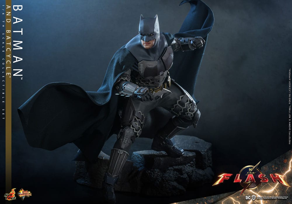 Die Flash Movie Masterpiece Actionfigur mit Fahrzeug 1/6 Batman &amp; Batcycle Set 30 cm