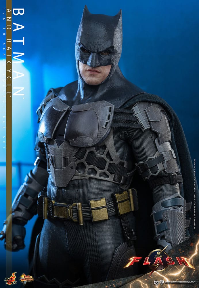 Die Flash Movie Masterpiece Actionfigur mit Fahrzeug 1/6 Batman &amp; Batcycle Set 30 cm