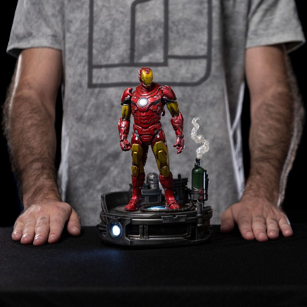 Marvel Deluxe Art Scale Statue 1/10 Iron Man Unleashed 23 cm