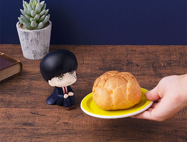 Mashle Look Up PVC Statue Mash Burnedead 11 cm