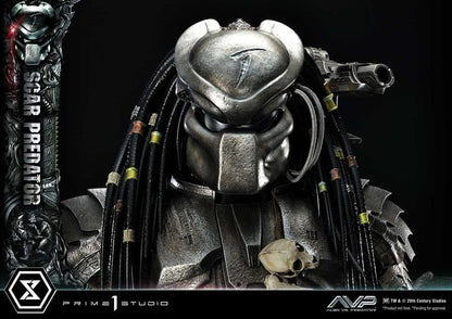 The Alien Vs. Predator Museum Masterline Series Statue 1/3 Scar Predator Deluxe Bonus Version 93 cm 