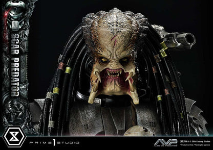 The Alien Vs. Predator Museum Masterline Series Statue 1/3 Scar Predator Deluxe Bonus Version 93 cm 
