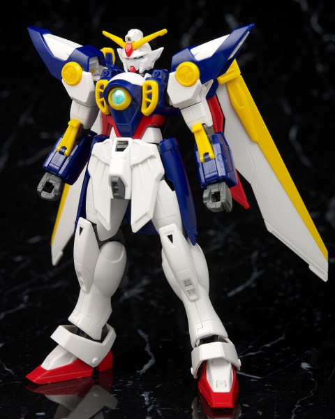 HGAC GUNDAM FLÜGEL 1/144