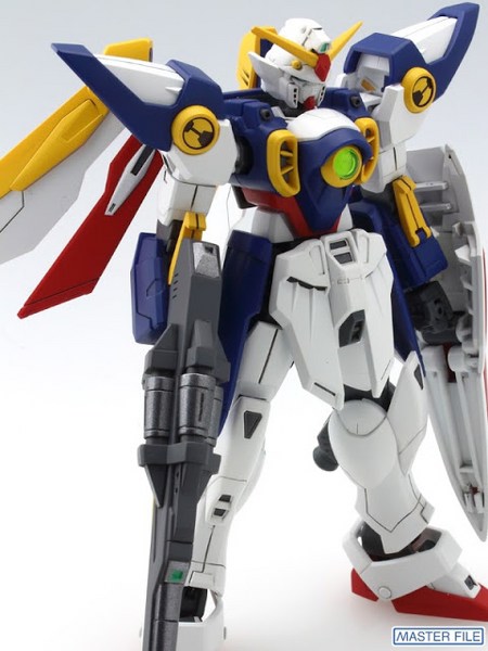 HGAC GUNDAM FLÜGEL 1/144