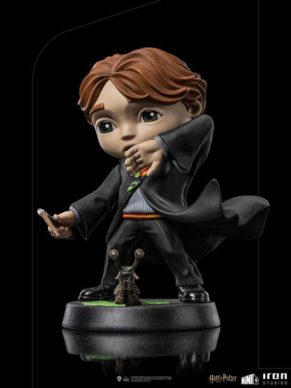 Harry Potter MiniCo. PVC-Figur Ron Weasley mit gebrochenem Zauberstab 14 cm