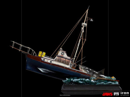 Jaws Demi Art Scale Statue 1/20 Jaws Attack 104 cm (AUF ANFRAGE)