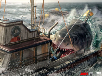Jaws Demi Art Scale Statue 1/20 Jaws Attack 104 cm (AUF ANFRAGE)