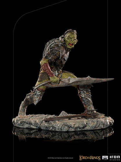 Herr der Ringe BDS Art Scale Statue 1/10 Schwertkämpfer Ork 16 cm