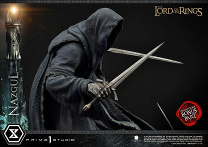 Lord of the rings statue 1/4 Nazgul bonus version 66 cm - SuperMerch.dk topdel set fra højre side og 2 sværd