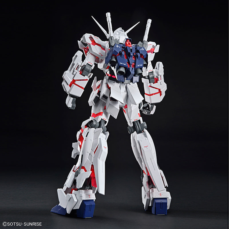 MEGA SIZE GUNDAM EINHORN ZERSTÖREN 1/48