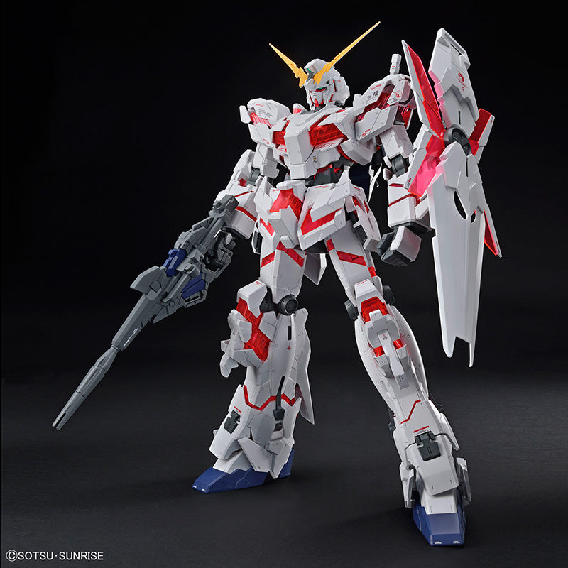 MEGA SIZE GUNDAM EINHORN ZERSTÖREN 1/48