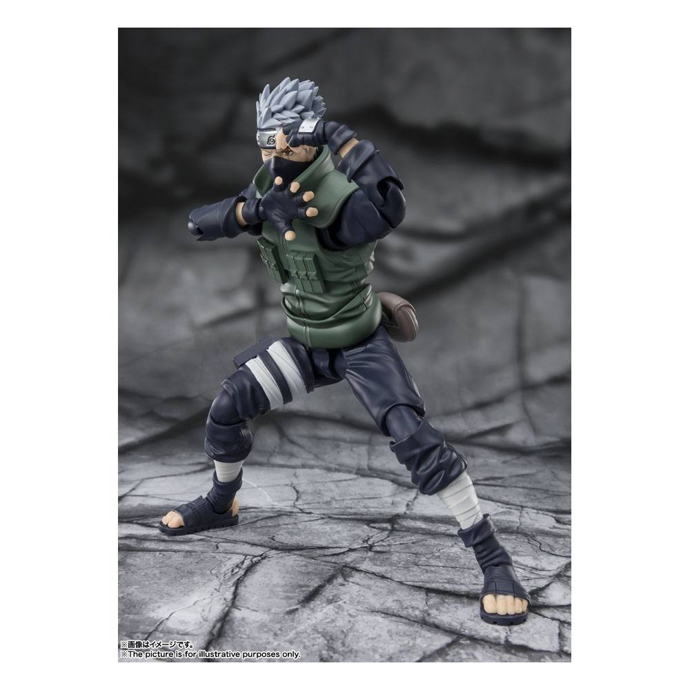 Naruto Shippuden SH Figuarts Actionfigur Kakashi Hatake - Der berühmte Sharingan-Held - 16 cm