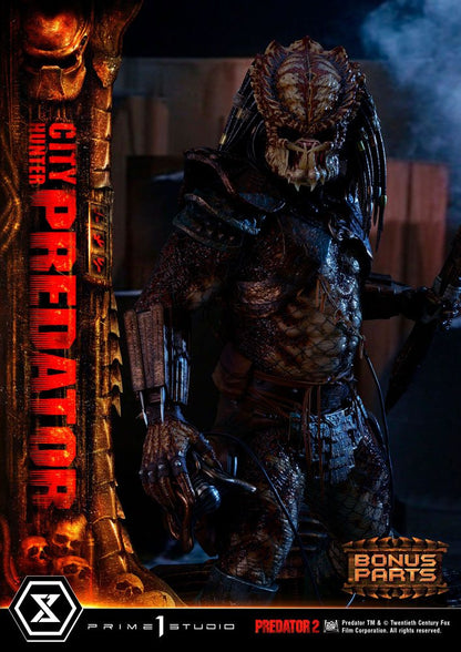 Predator 2 Museum Masterline Statue 1/3 City Hunter Predator Deluxe Bonusversion 105 cm