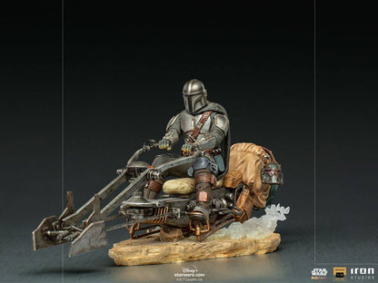 Star Wars The Mandalorian Deluxe Art Scale Statue 1/10 Mandalorian on Speederbike 18 cm