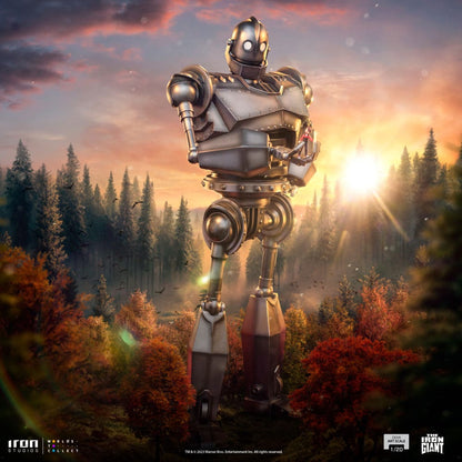 The Iron Giant Demi Art Scale Statue 1/20 Iron Giant &amp; Hogarth Hughes 60 cm