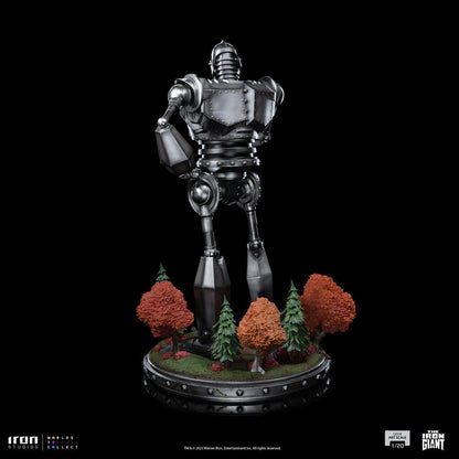 The Iron Giant Demi Art Scale Statue 1/20 Iron Giant &amp; Hogarth Hughes 60 cm
